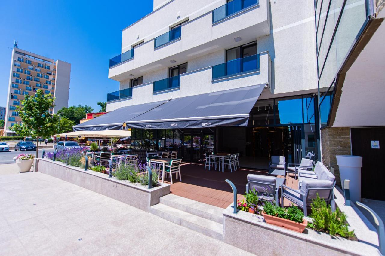 Hotel Prestige Mamaia Exteriör bild