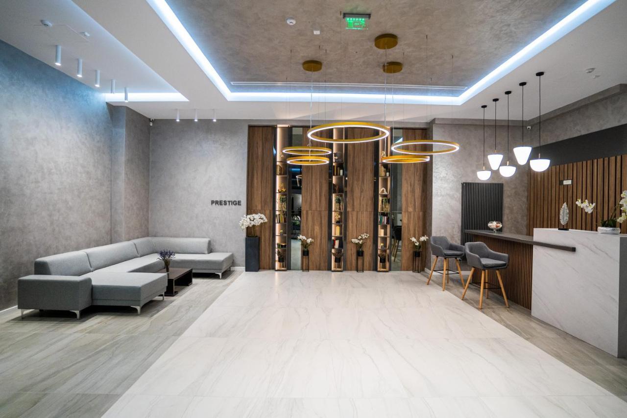 Hotel Prestige Mamaia Exteriör bild
